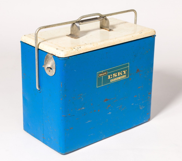 Old-fashioned esky or cooler box